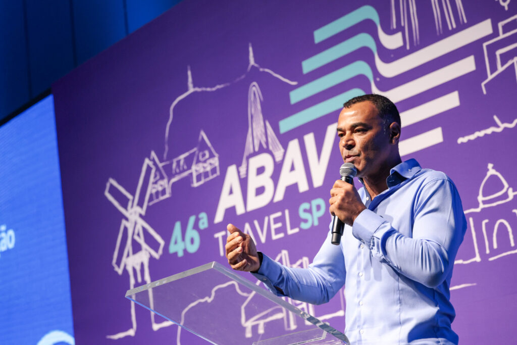 Palestra Motivacional Cafu Abre Segundo Dia De Abav Travelsp