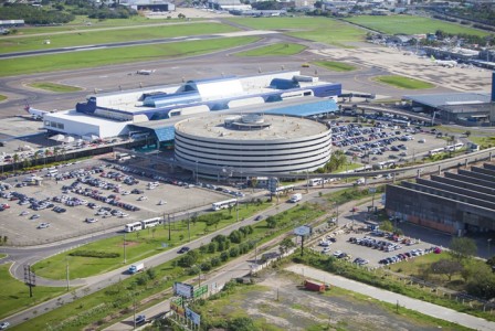 Com Aeroporto, Guarujá celebra aumento de 95% das vagas ofertadas