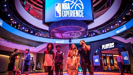 WonderNews: Brasil recebe o 1º parque de experiências da NBA no mundo;  Megastore da Nike (e