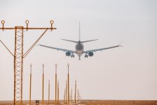 Demanda global de passageiros aéreos cresce 11% em abril; América Latina lidera ocupação