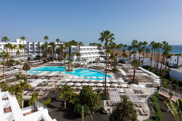 Riu Inaugura O Hotel Riu Paraiso Lanzarote Ap S Reformas Veja Fotos