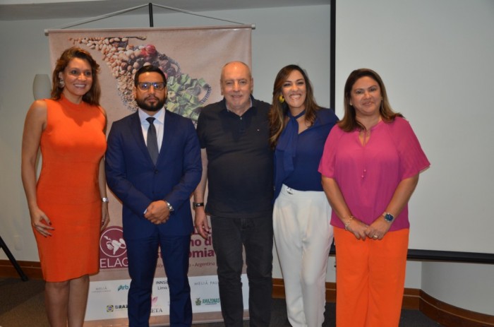 Memórias de um Repórter do Interior: 1º Festival Gastronômico de