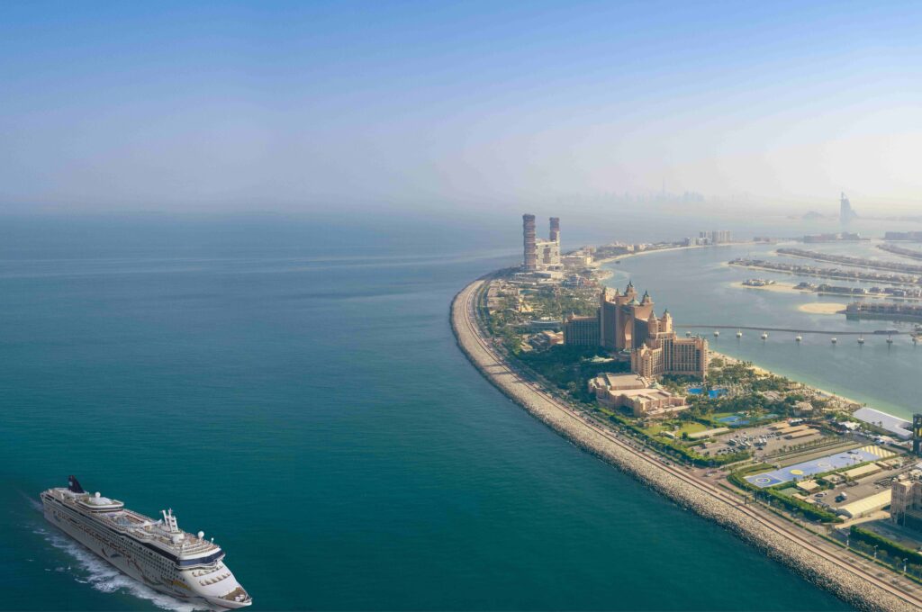 N Dawn em Dubai e1690326905751 Dubai e Emirates vão fortalecer destino como polo mundial de negócios e Turismo