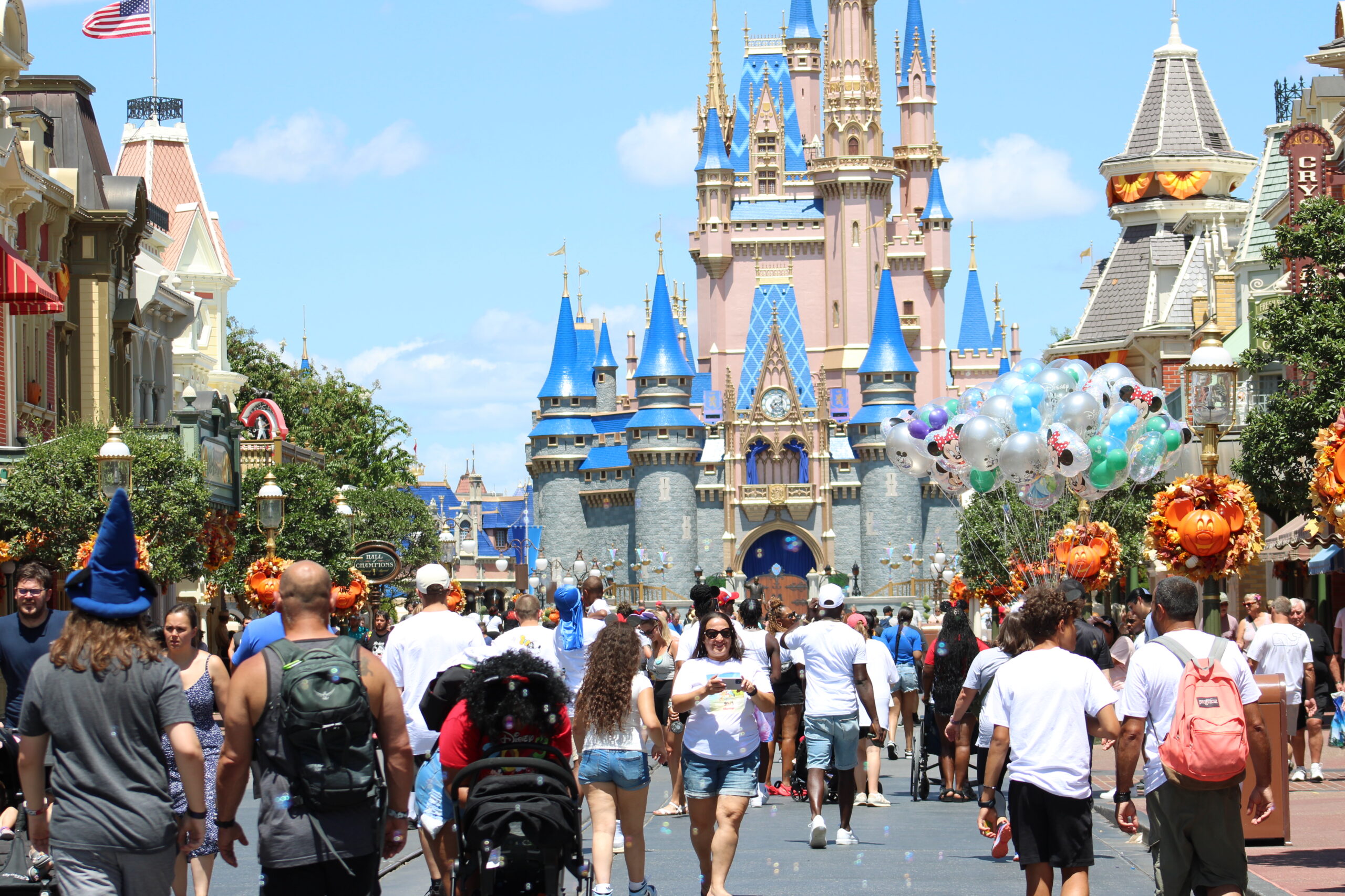 Lucro Da Disney Cresce 84% E Chega A US$ 2,5 Bilhões No 1º Trimestre ...