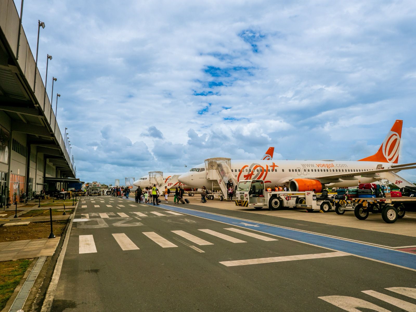 aeroporto perto do beto carrero