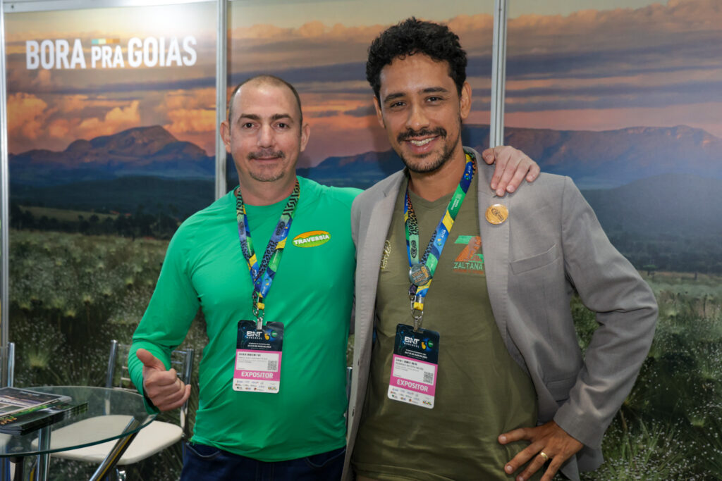 Haresol Vicente, da Travessia Ecoturismo e Rodrigo Batista, da Zaltana Ecoturismo