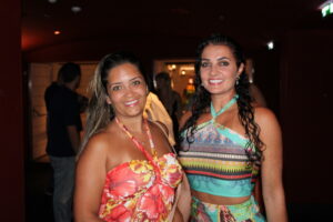 Vivian Contreras, da Fronteras Turismo e Fernanda Brembatti, da RS Turismo