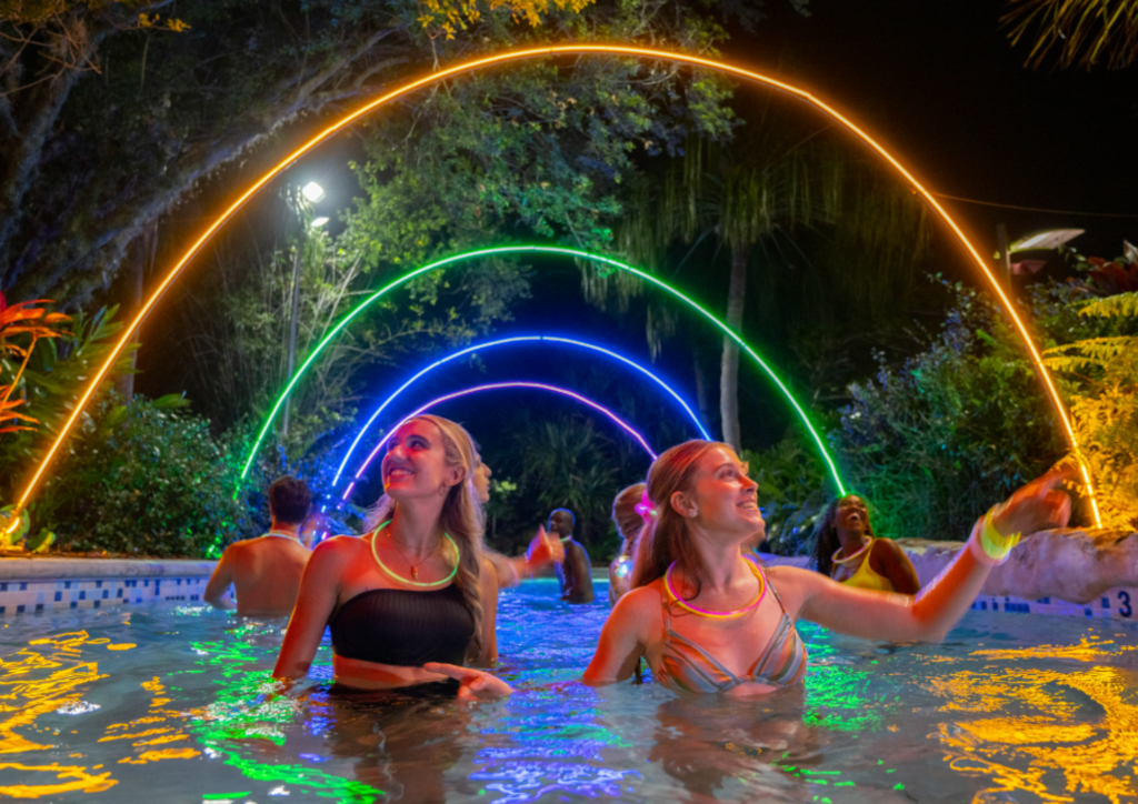unnamed 21 Aquatica Orlando anuncia evento noturno inédito durante verão norte-americano