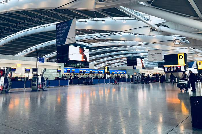 Aeroporto de Heathrow (Banco de imagens Unsplash:Belinda Fewings)