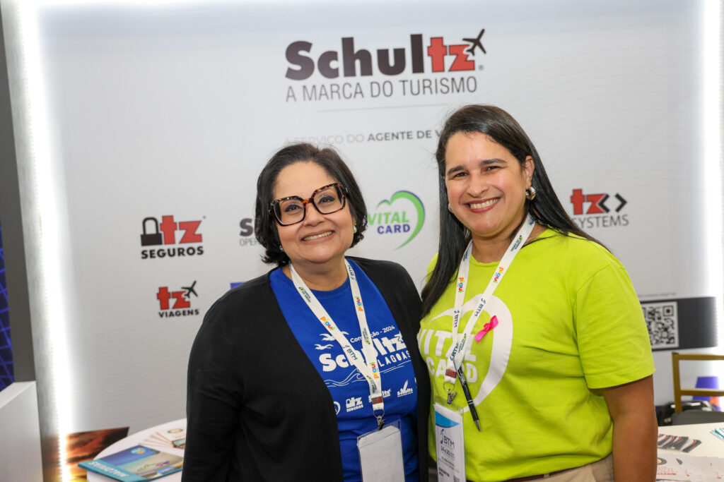 Emília Cândida e Paloma Freitas, da Schultz