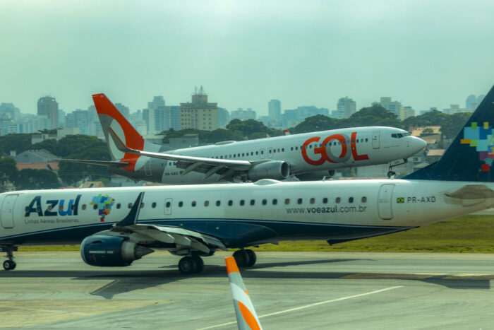 Aviao Azul e Gol Credito Eric Ribeiro 2 1 e1739358541251 Abra reforça equipe jurídica para fusão entre Gol e Azul e entra em fase de due diligence