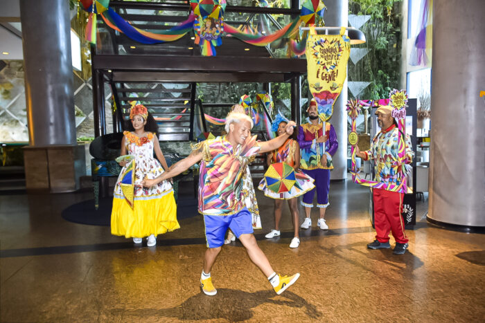 A acao apresentou a cultura pernambucana aos hospedes e1740663575536 Recife promove convite ao Carnaval nos hotéis da cidade e celebra edição recorde