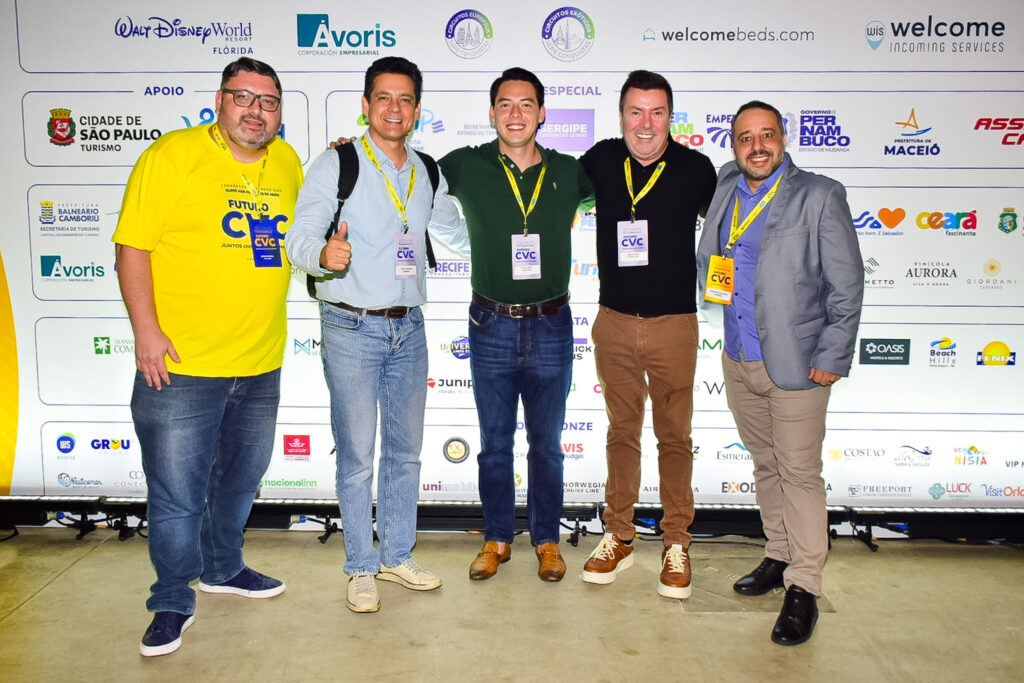 Diego Ortega, da CVC com Eduy Júnior, Lucas Pires, Robson Sanches e Isaac Pires