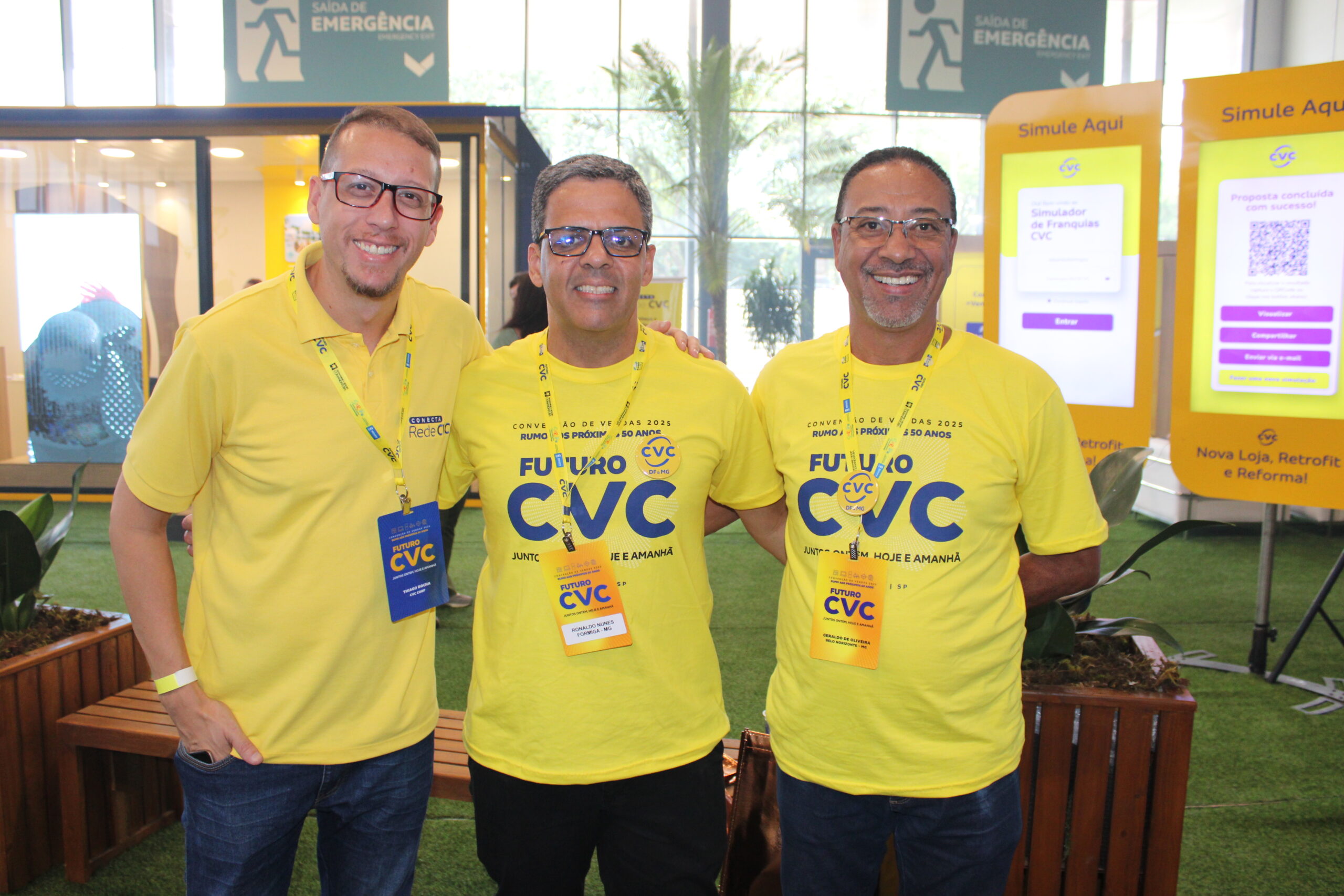 Thiago Rocha, da CVC Corp, com Ronaldo Nunes, e Geraldo de Oliveira