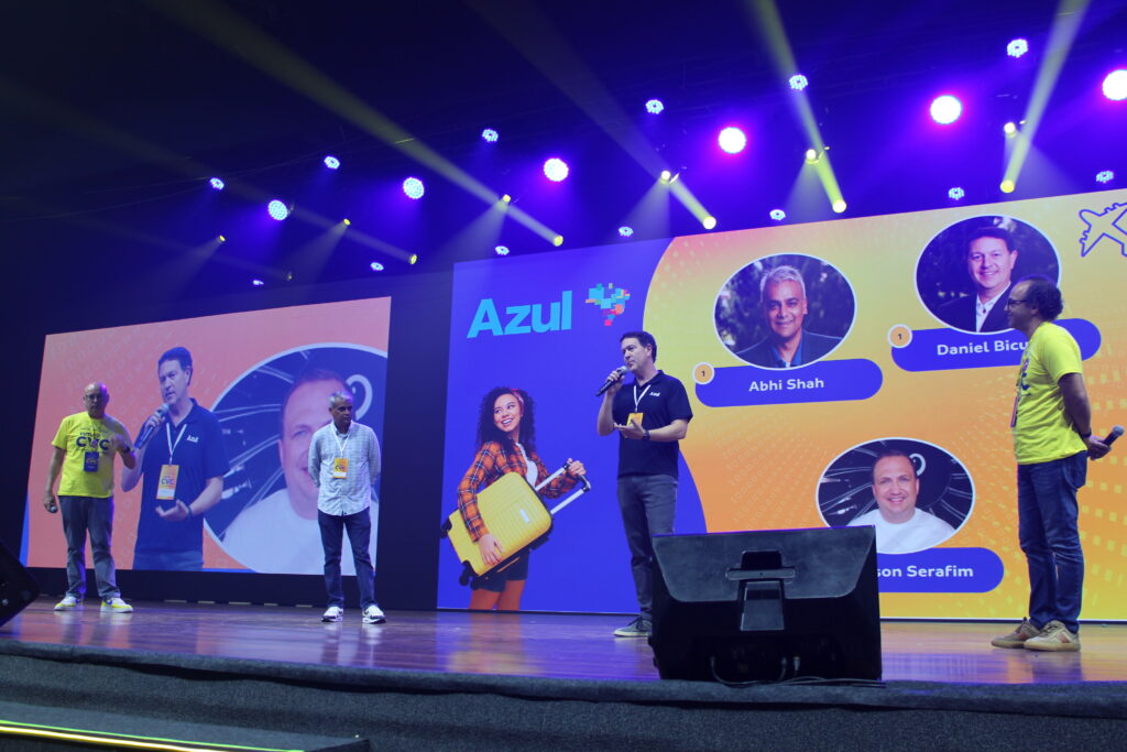 Painel com a Azul encerrou os bate papo com a aéreas