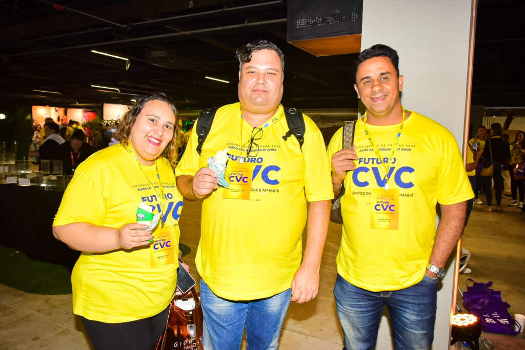 Ilaria Oliveira, Hugo Silva e Vitor Souza, franqueados CVC