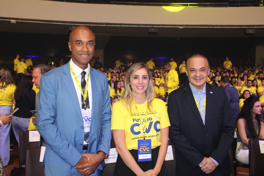 Paula Rorato, da CVC, com Luis Sobrinho e Roberto de Lucena, da Setur-SP