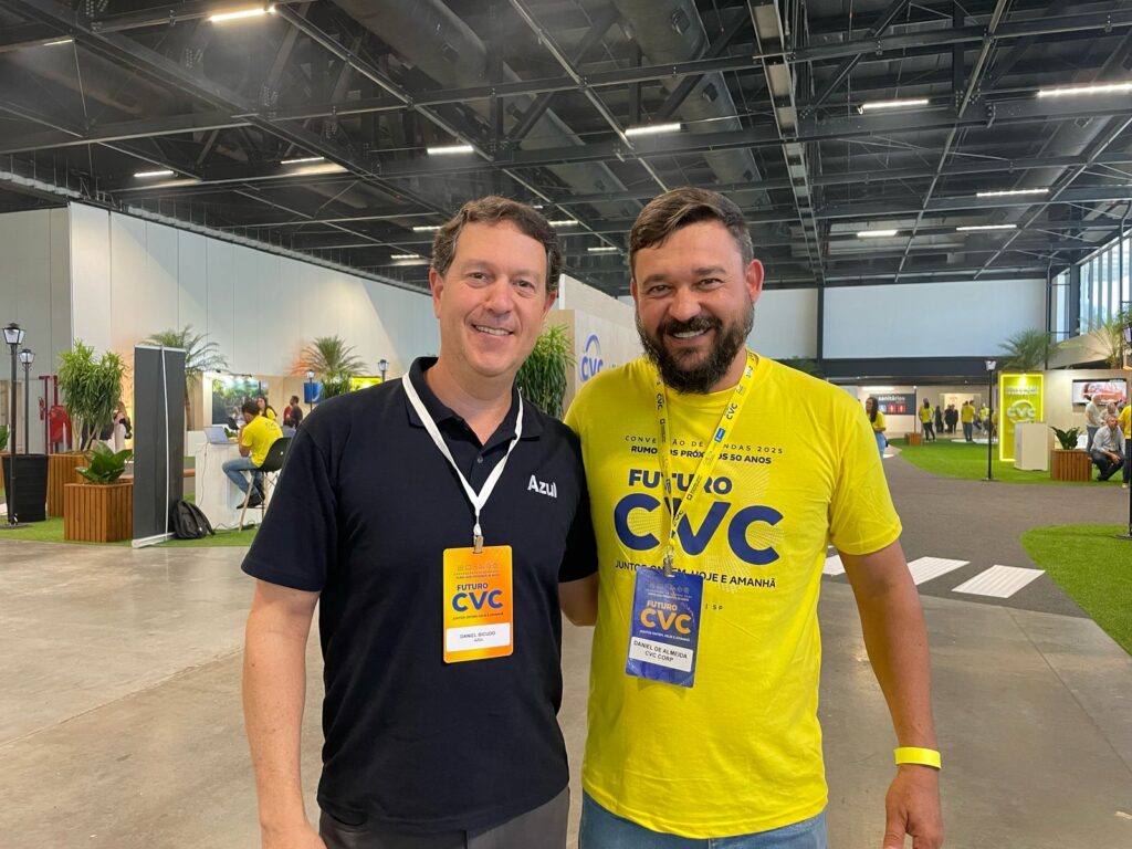 Daniel Bicudo, da Azul com Daniel Almeida da CVC Corp