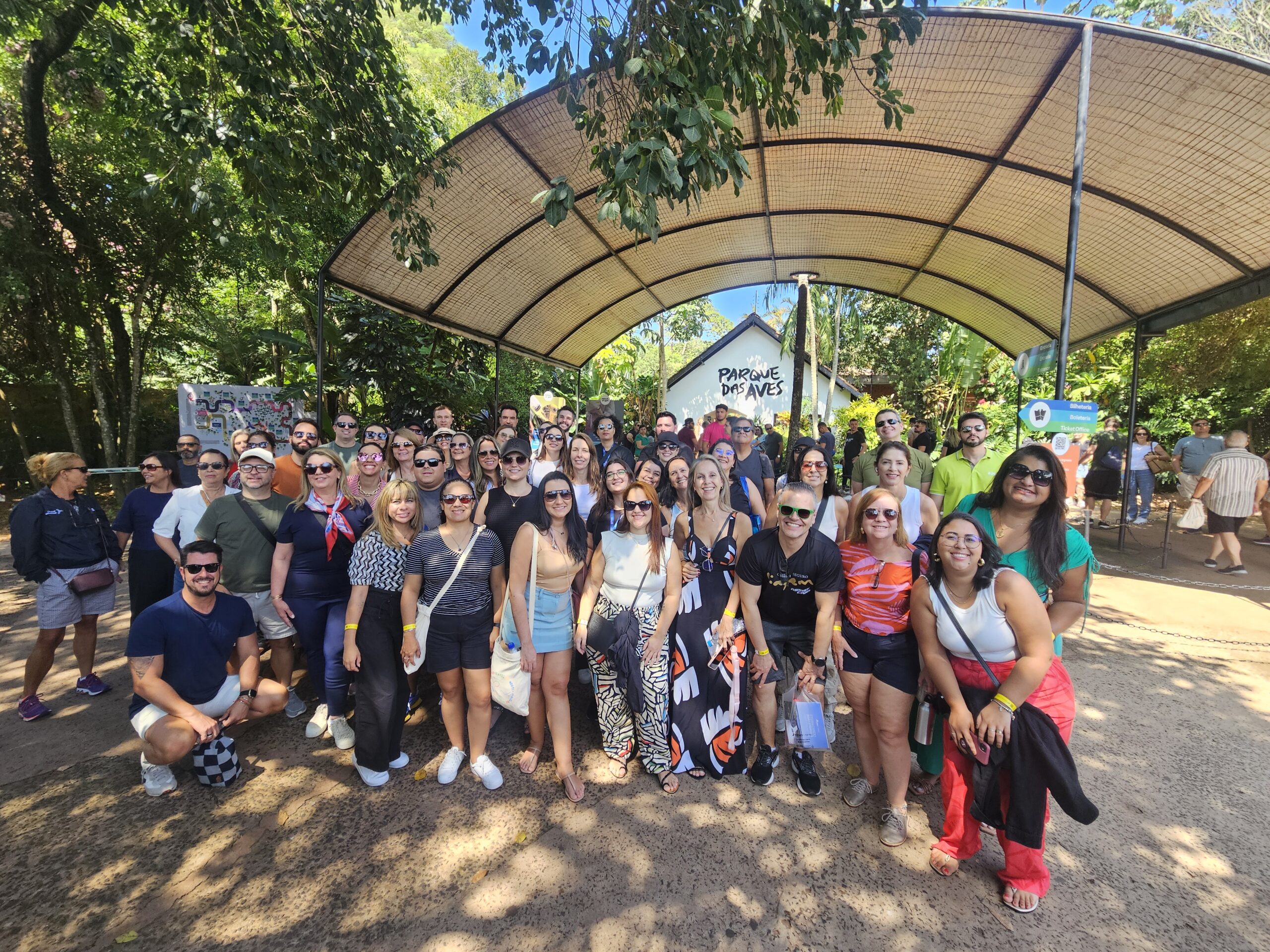 Trade faz trilha pelo Parque das Aves