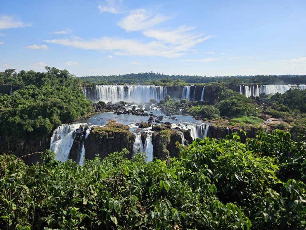 Em 2012, as Cataratas entraram para a lista das Sete Maravilhas da Natureza.