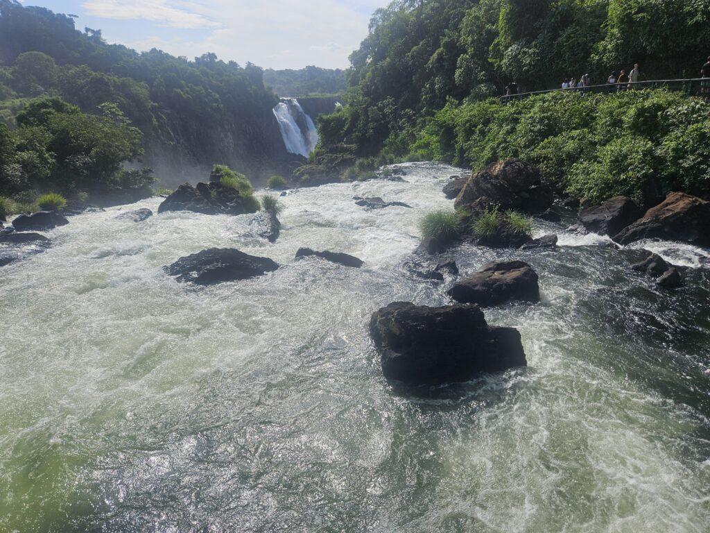 20250318 153845 1 Cataratas do Iguaçu marcam fim de city tour por Foz do Iguaçu; veja fotos de uma das 7 Maravilhas Mundiais da Natureza