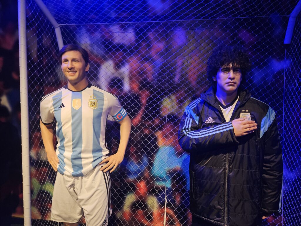 Lionel Messi e Diego Maradona