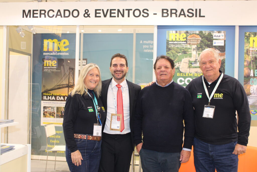 Gonzalo Paez, da FIT, e Airton Abreu, do Maranhão, entre Rosa Masgrau e Roy Taylor, do M&E