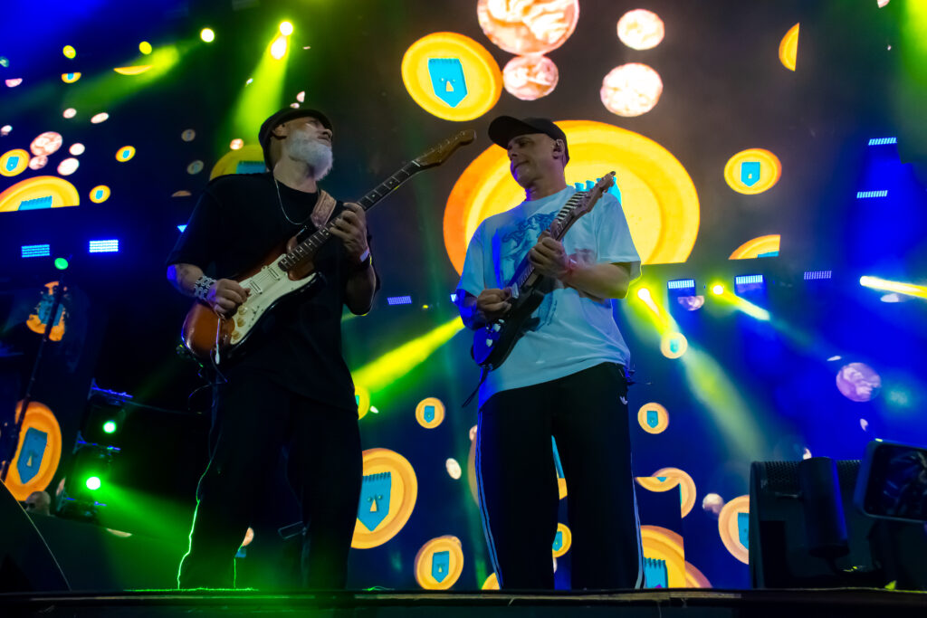 Roberto Barreto e Marcelo Seko, músicos  do BaianaSystem