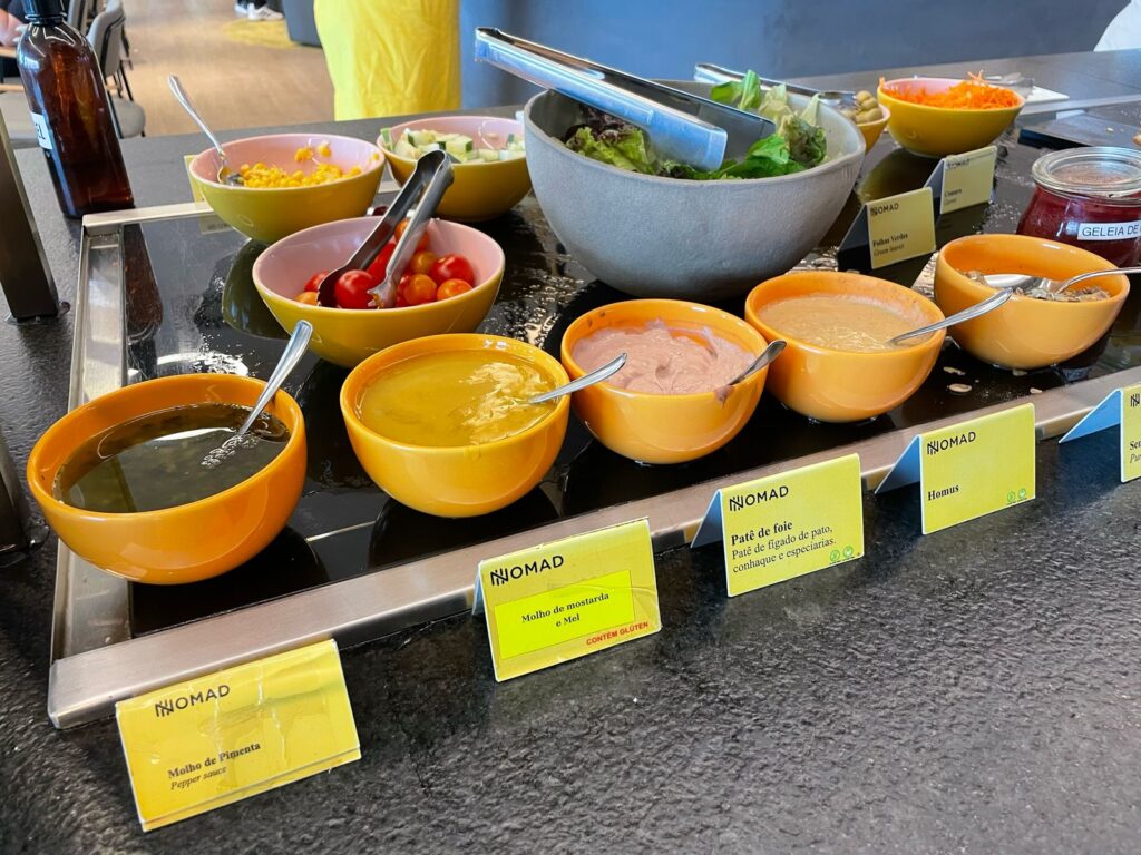 Estação de saladas no estilo Buffet